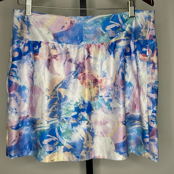 Reebok Athletic SKORT- Large- quick dry, built in shorts, women zippered pockets - Picture 1 of 3